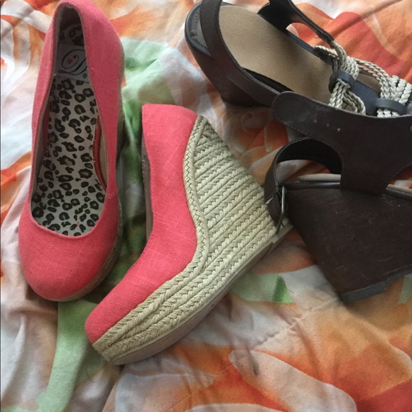 Shoe - Picture 1 of 1